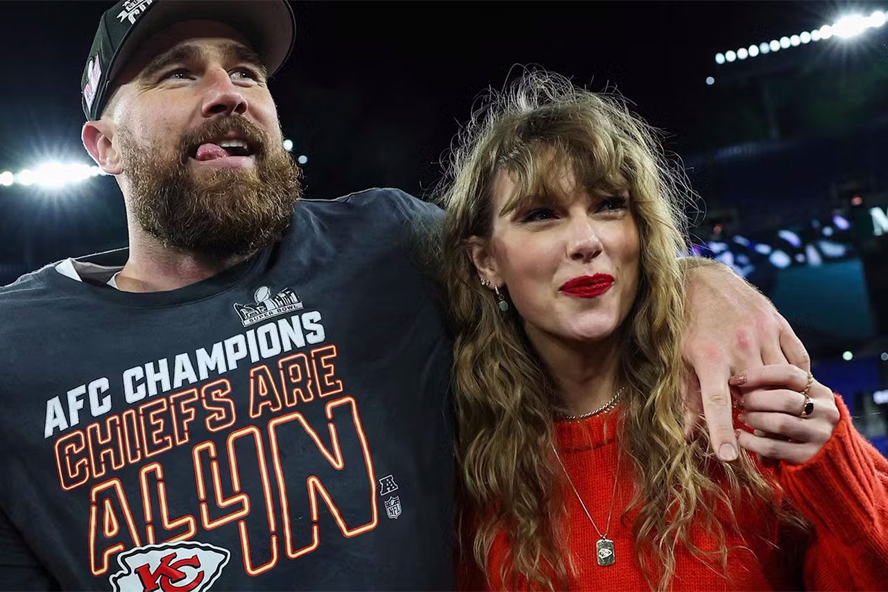 Taylor swift and travis Kelce at NFL game